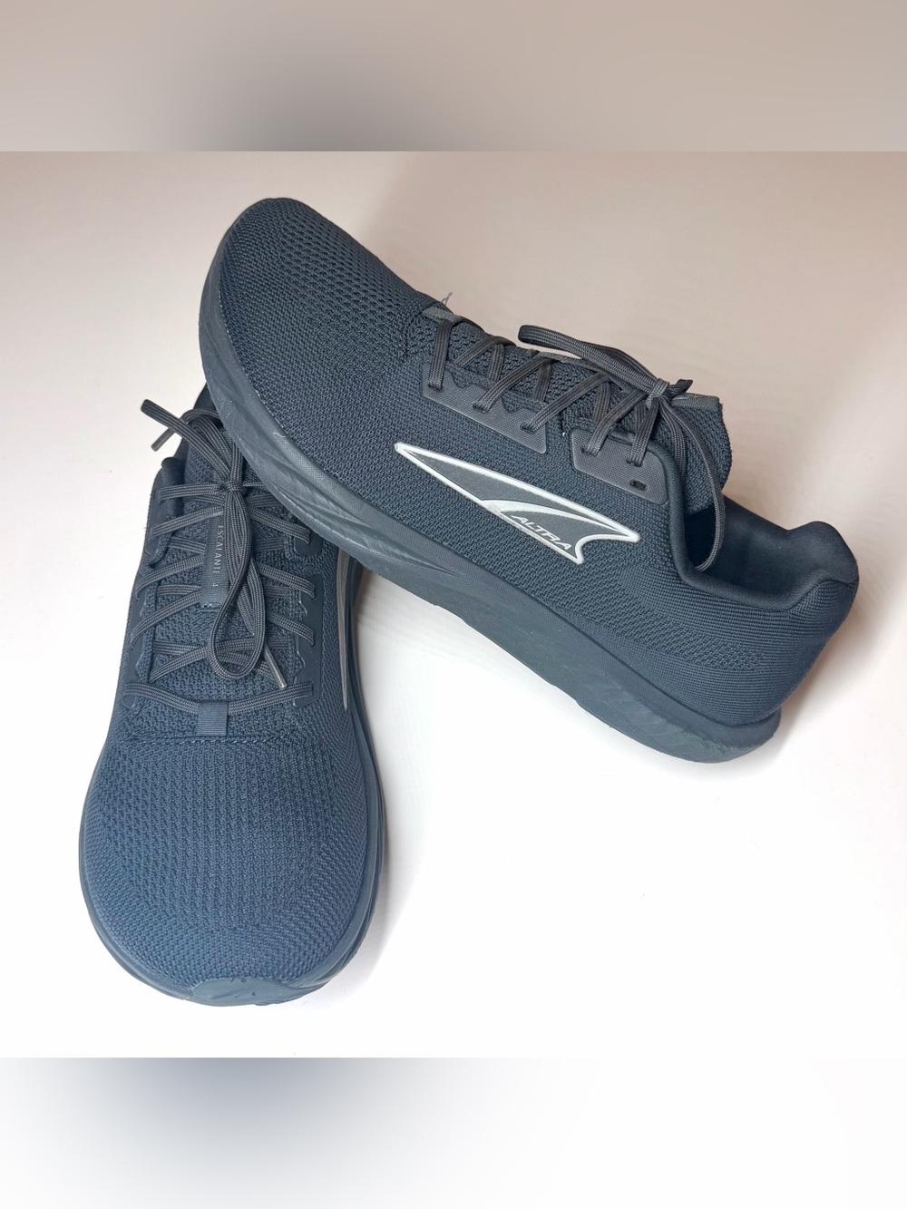 Altra Men's Escalante 4 road running shoes in dark shadow Size- 11